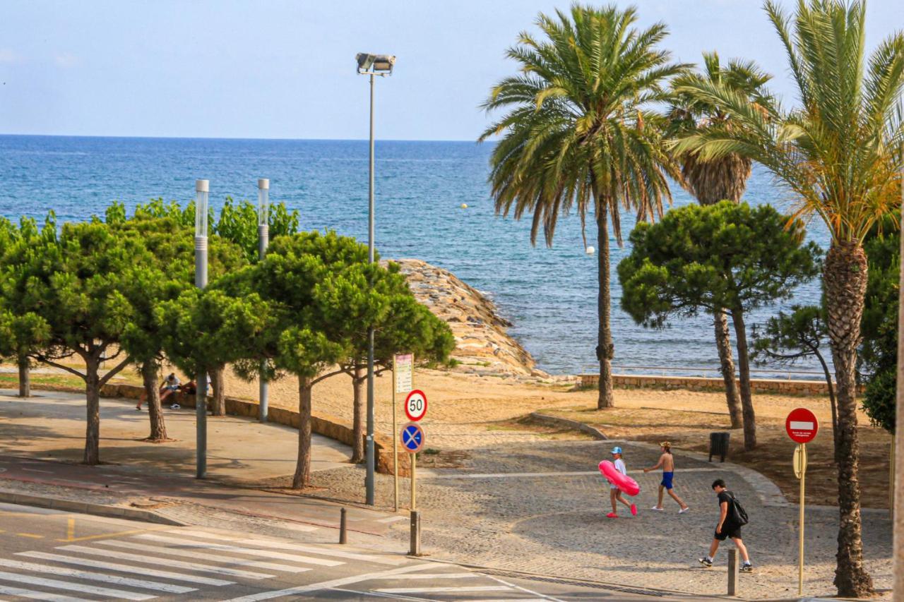 Edificio Isabel Only Families Lägenhet Cambrils Exteriör bild